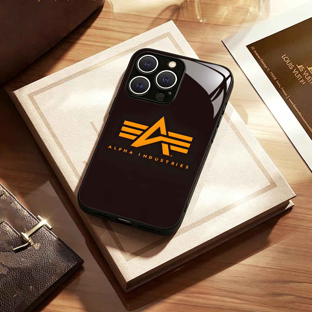 Vogue A-Alpha IndustriES LOOG  - Phone Cases Vogue recensie en prijs